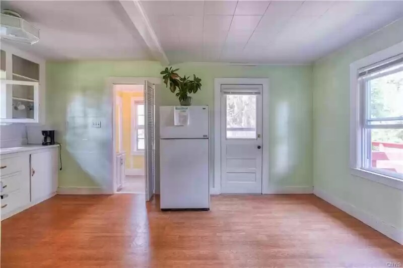 Foto del edificio - 4771 Cedarvale Rd