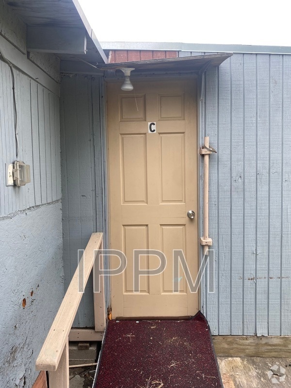 Building Photo - 32470 Olive Dr