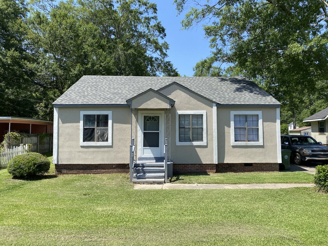 308 Tuscan Avenue - House Rental in Hattiesburg, MS | Apartments.com