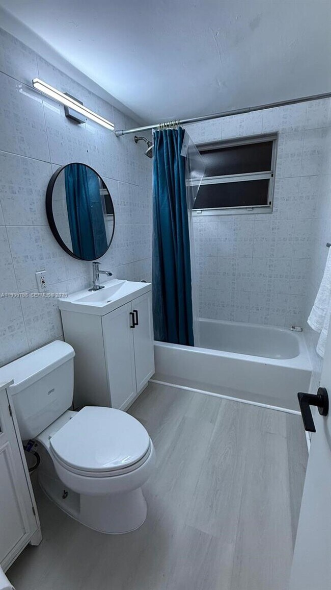 Foto del edificio - 4201 Indian Creek Dr