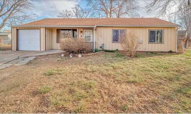 1009 Apache Dr