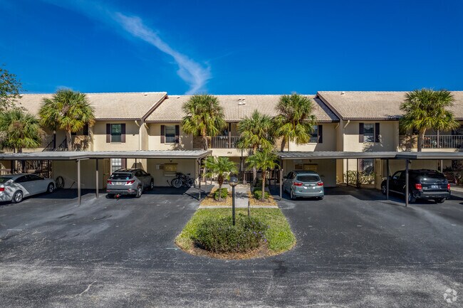 Cocheras - Mission Lakes