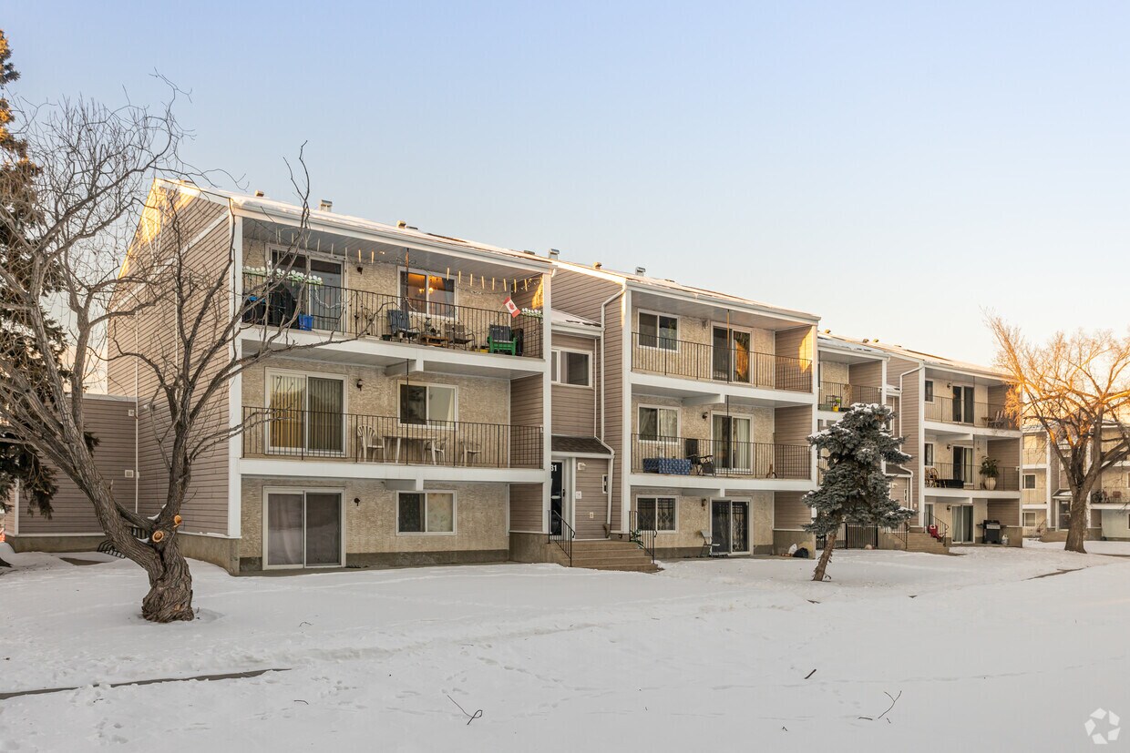 Building Photo - Lee Ridge III