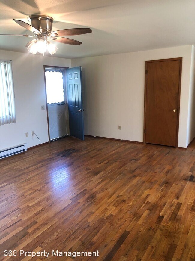 Building Photo - 4 br, 1.5 bath House - 1131 Forest Glen Rd.