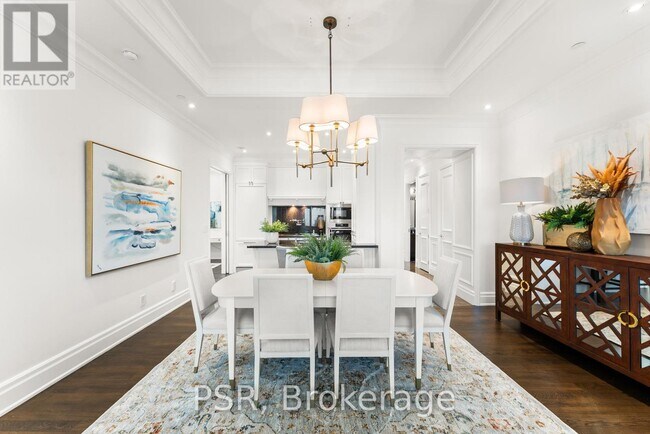 Photo du bâtiment - 311-4311 Bay St.