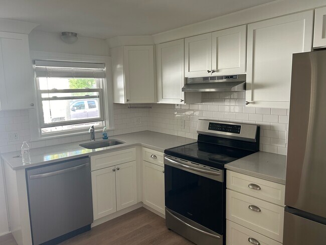 Foto del edificio - 24 Linden Rd