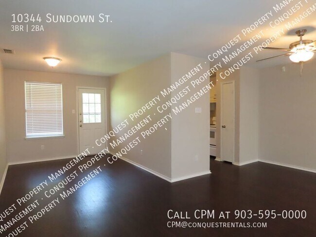 Building Photo - Country Vibe-City Close! Beautiful 3 Bedro...