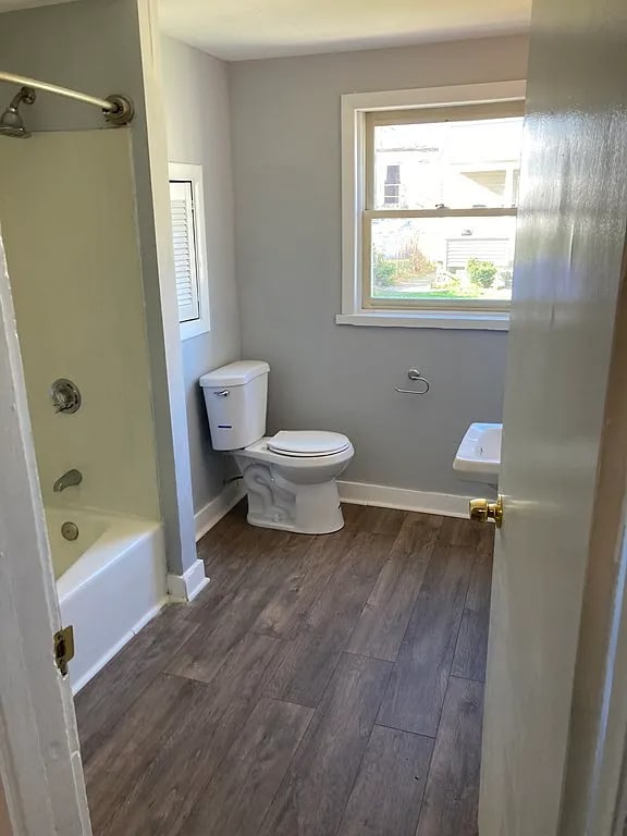 Foto del edificio - 229 Brightman St