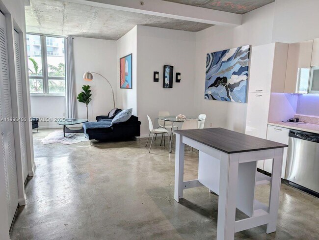 Foto del edificio - 234 NE 3rd St