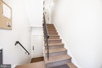 Building Photo - 3183 Main St.