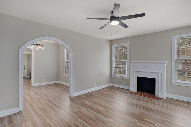 Foto del edificio - Highland Fully Remodeled 2 Bedroom Home