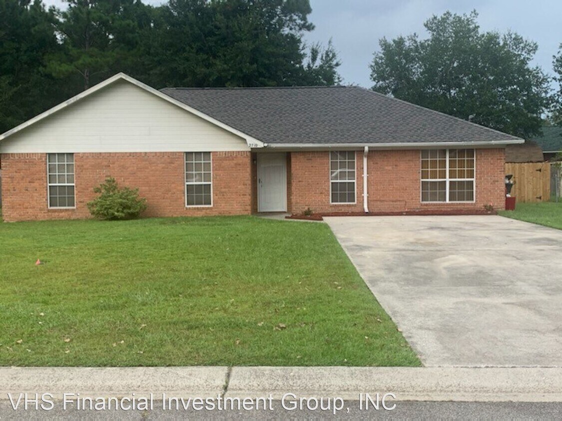 Primary Photo - 5 br, 2 bath House - 2710 Java Ct