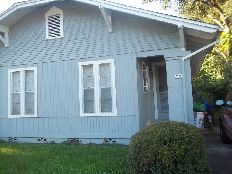 Primary Photo - 218 W Belmar St