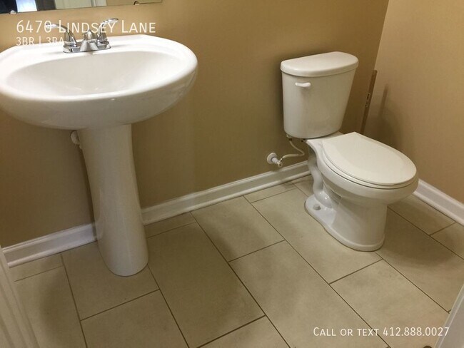 Building Photo - 3 bedroom 2.5 bath Franklin Regional schoo...