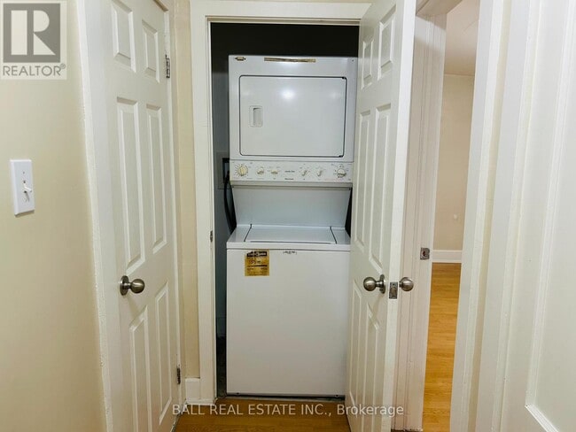 Building Photo - 61 Bolton St