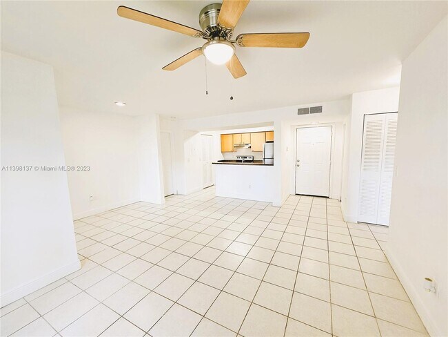 Foto del edificio - 1233 SW 46th Ave