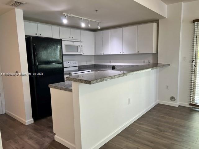 Foto del edificio - 2740 SW 28th Terrace