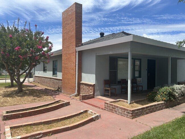 Foto del edificio - 1301 Higbee Dr