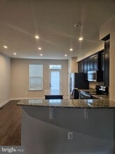 Building Photo - 708 Sky Bridge Dr
