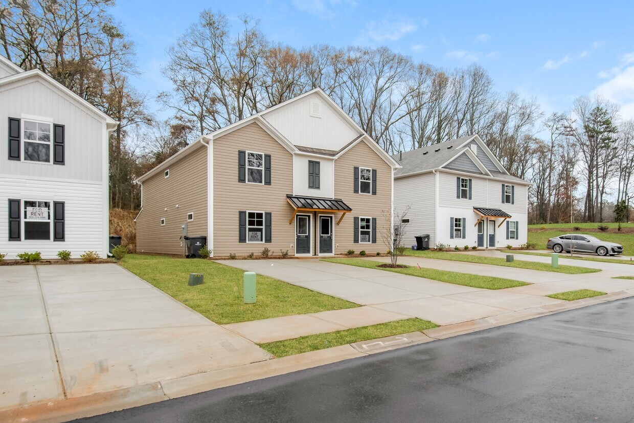 Foto principal - 333 Noble Ln