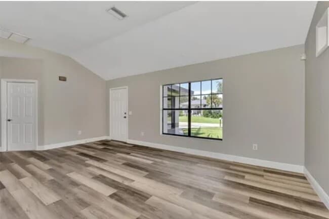Foto del edificio - 17423 Terry Ave