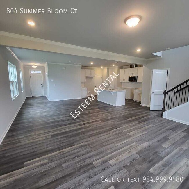 Foto del edificio - 804 Summer Bloom Ct