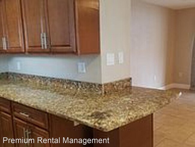 Building Photo - 2 br, 1 bath House - 714 Catalina Rd #14