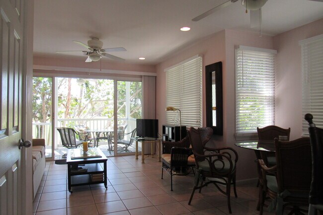 Foto del edificio - Fully Furnished 2 Bed 1.5 bath Home in the Key West Golf Club Community