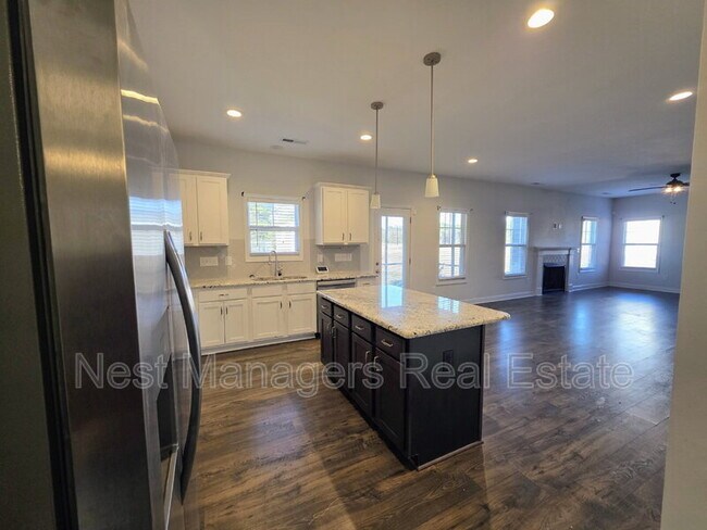 Foto del edificio - 7850 Rufus Johnson Rd