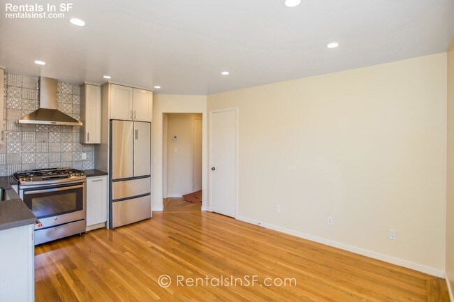 Building Photo - 3085 Harrison St