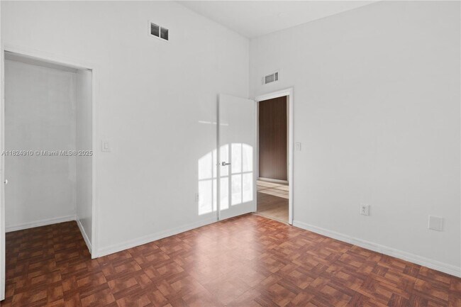 Foto del edificio - 2911 SE 13th Ave