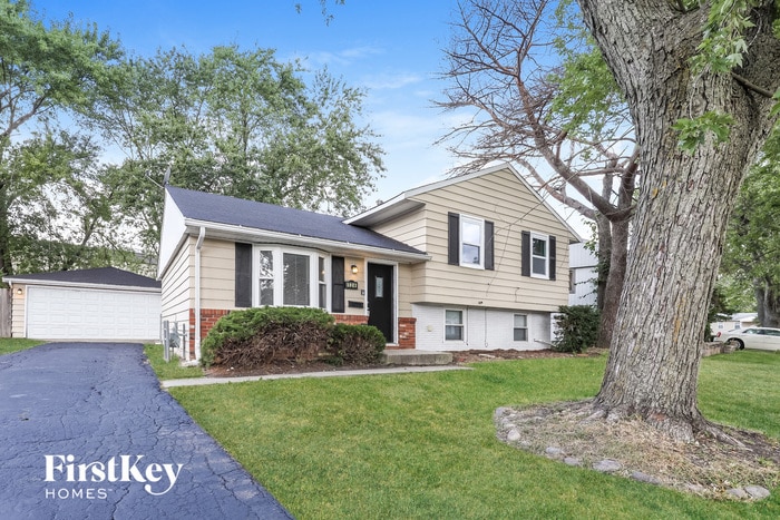 Foto principal - 124 S Chestnut Ln
