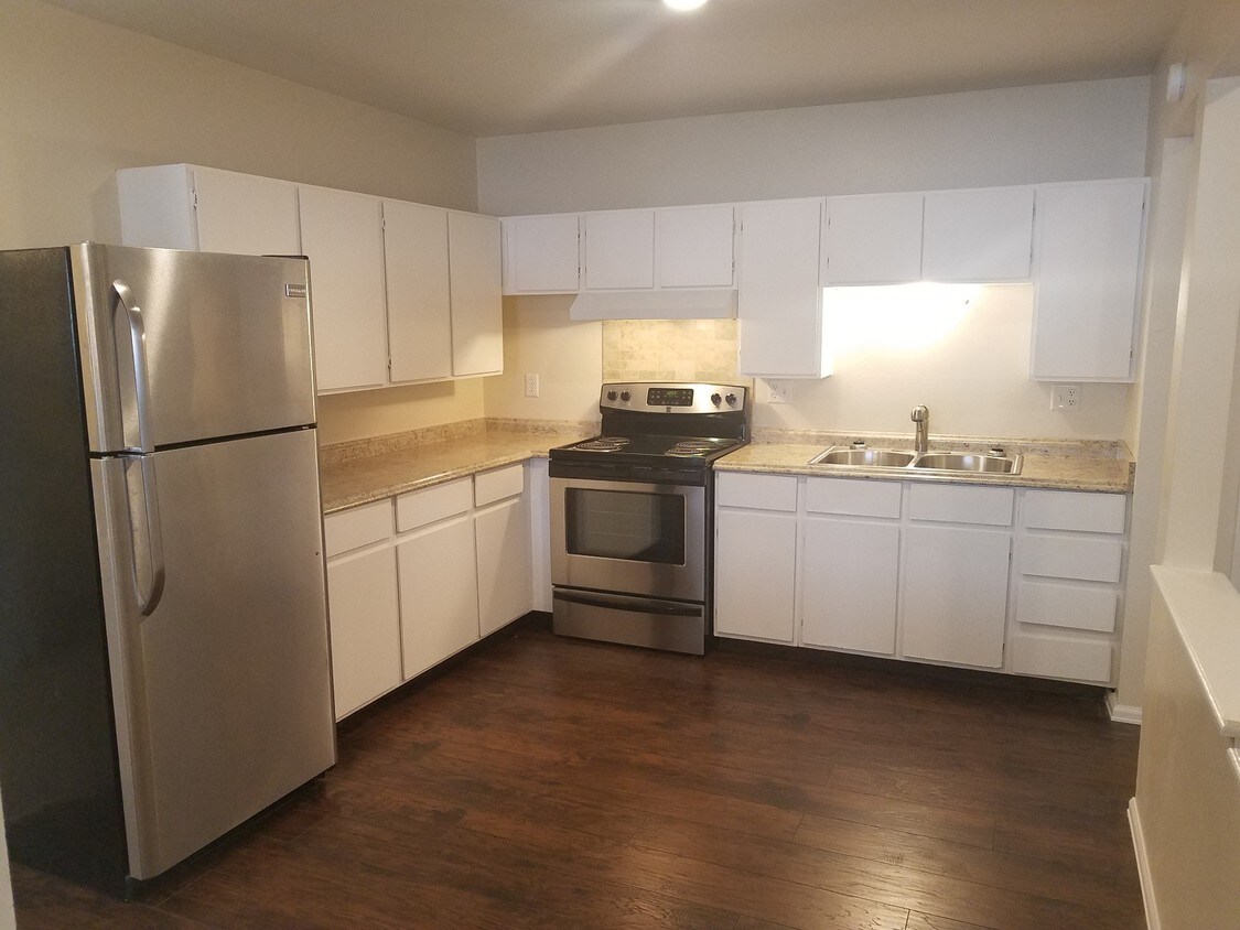 Foto principal - 2310 E Garfield St