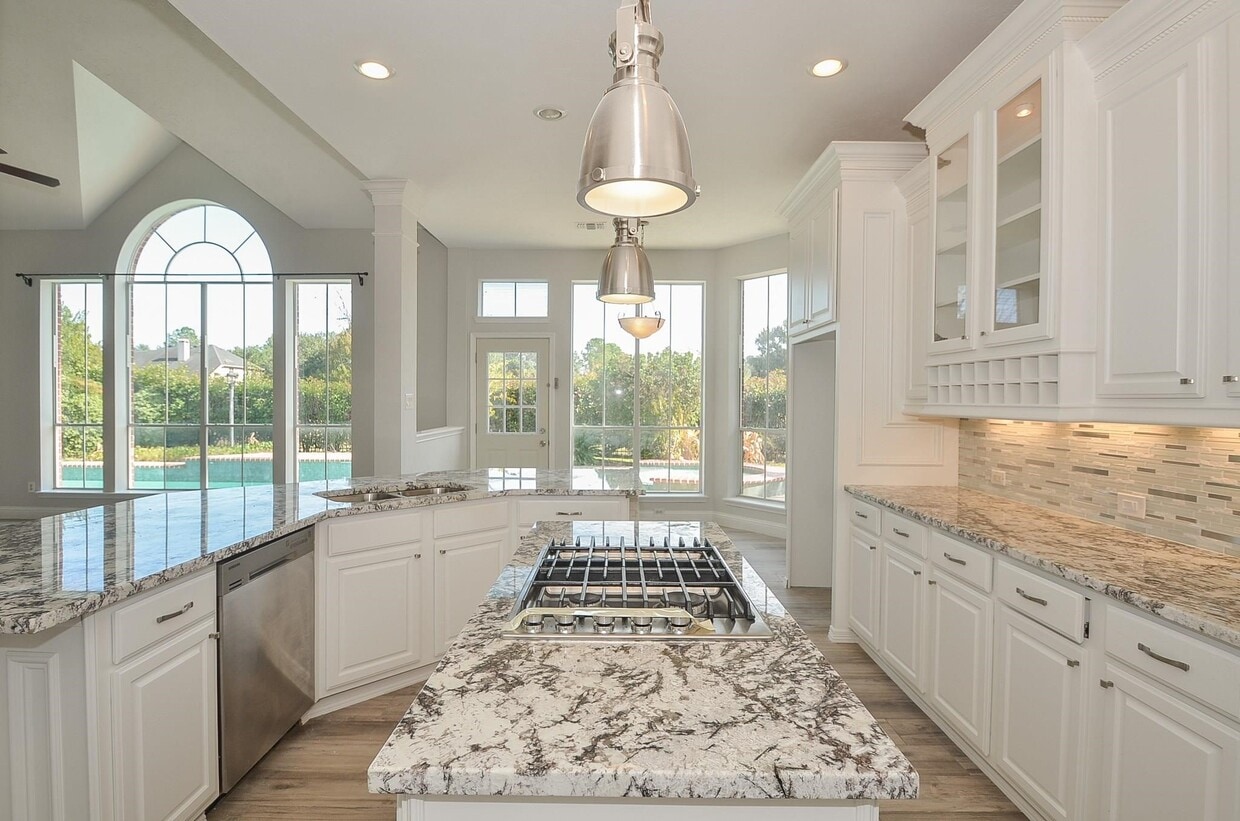 Foto principal - 1939 Cornerstone Pl Dr