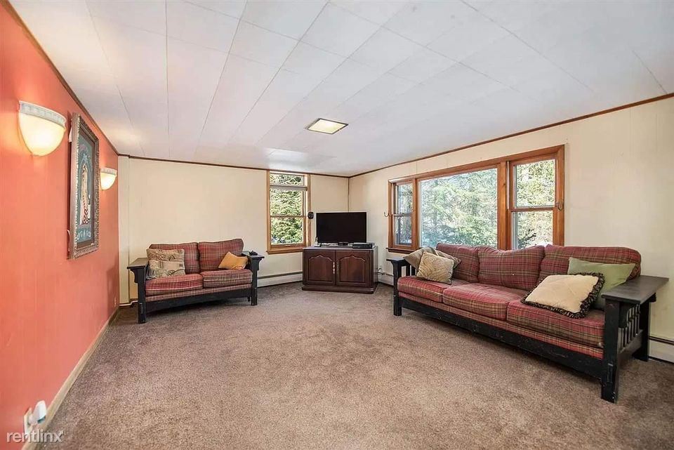 Primary Photo - 1 br, 1 bath Duplex - 11590 North Lake Sid...