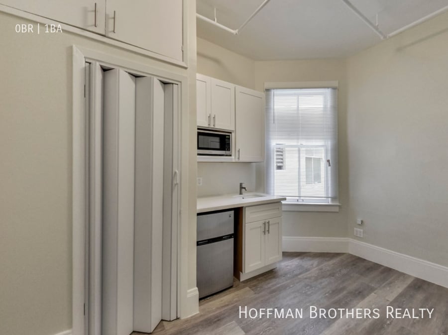 Photo - 124 Waverly Pl -208