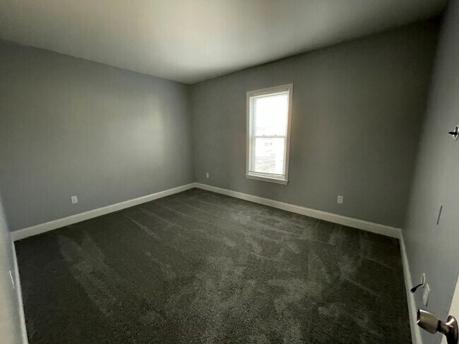 Building Photo - 191 Beech Street, Unit 3B