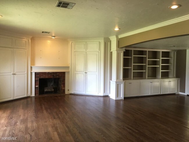Building Photo - 1119 Park Manor St