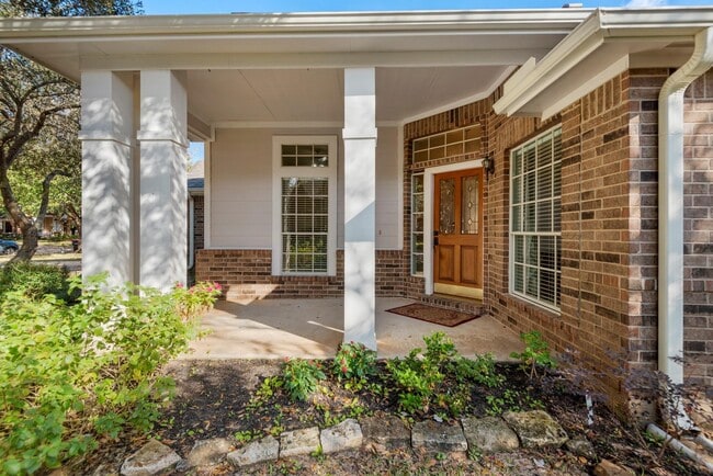 Foto del edificio - 3610 Hill Family Ln