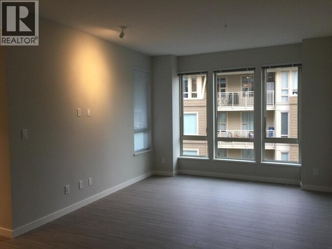 Building Photo - 2632 Library Ln