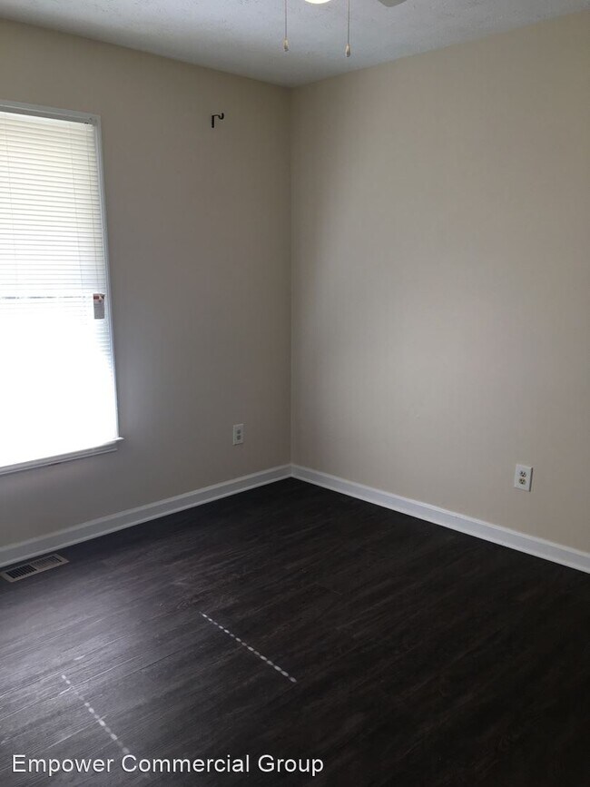Foto del edificio - 3 br, 2 bath House - 82 Orrin Court