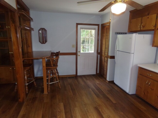 Building Photo - AVAILABLE NOW IN PRINCE GEORGE! >>>VIEW BY...