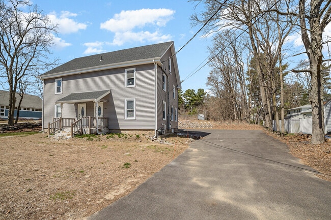 Building Photo - 403 Torrey St