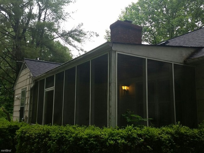 Building Photo - 3 br, 2 bath House - 1105 Benjamin Pkwy