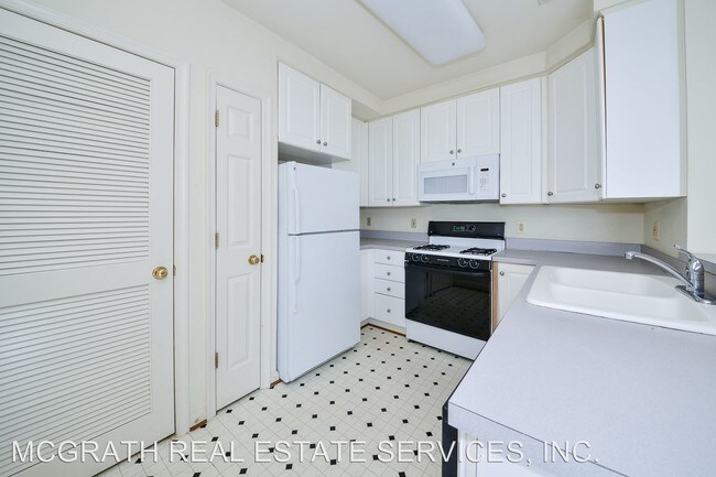 Building Photo - 1537 Northern Neck Dr