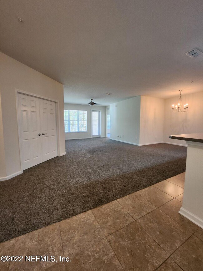 Foto del edificio - 11251 Campfield Dr