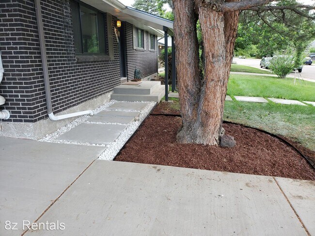 Foto del edificio - 4 br, 2 bath House - 4960 Ricara Dr.