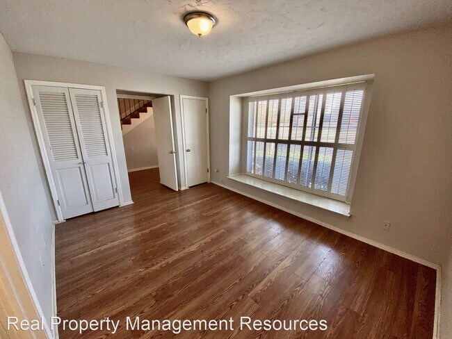 Building Photo - 3 br, 3 bath House - 11407 North May