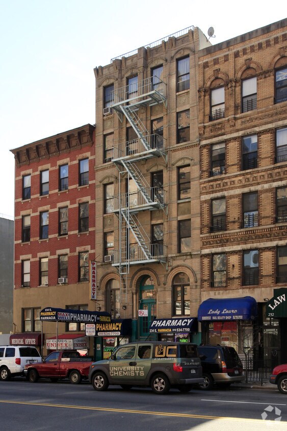 Foto principal - 234 E 106th St