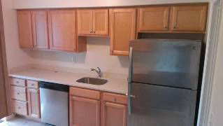 Foto principal - 3 bed 2.5 bath Townhouse w/Garage - Countr...